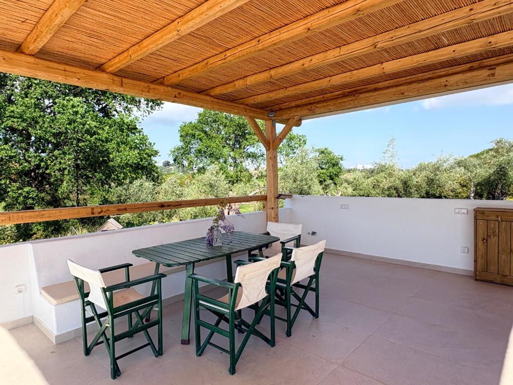 Terrace dining
